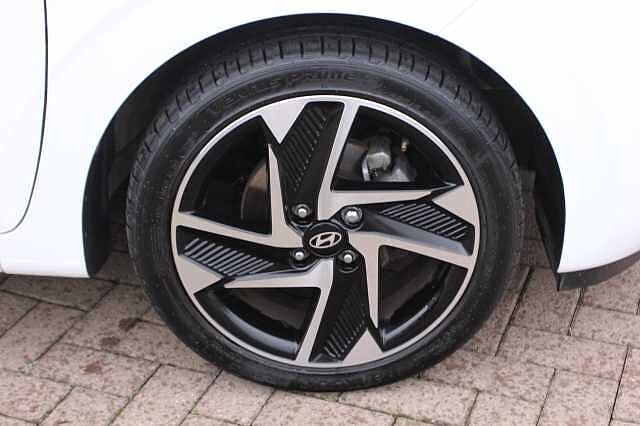 Hyundai i10 1.0 [63] Premium 5dr Auto [Nav]