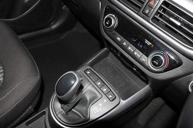 Hyundai i10 1.0 [63] Premium 5dr Auto [Nav]