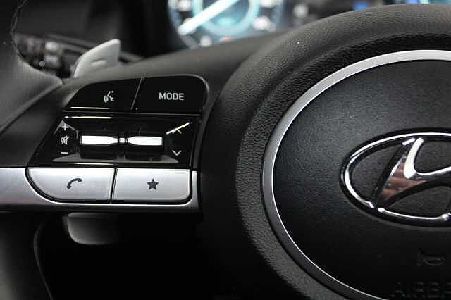 Hyundai Tucson 1.6 TGDi Hybrid 230 Premium 5dr 2WD Auto