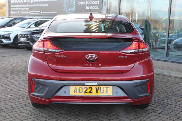 Hyundai Ioniq 1.6 GDi Hybrid SE Connect 5dr DCT