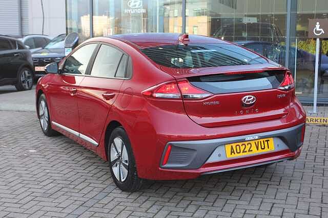 Hyundai Ioniq 1.6 GDi Hybrid SE Connect 5dr DCT