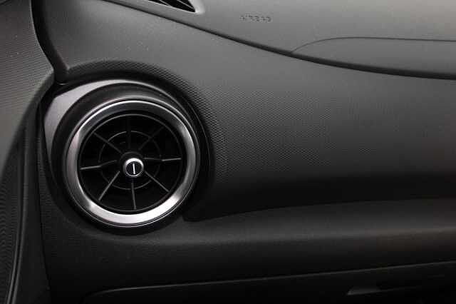 Hyundai Kona 1.6 GDi Hybrid Ultimate 5dr DCT