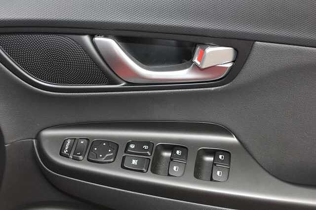 Hyundai Kona 1.6 GDi Hybrid Ultimate 5dr DCT