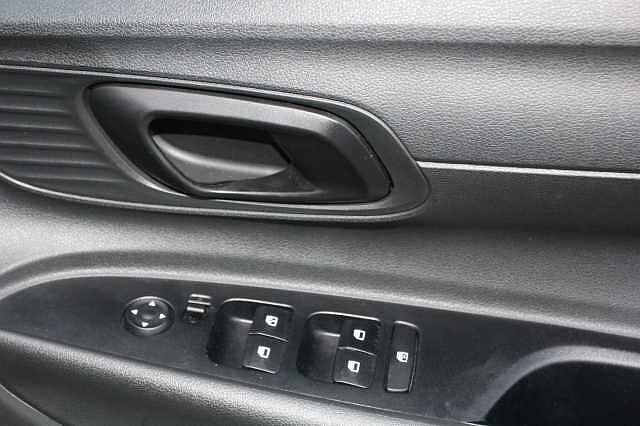 Hyundai i20 1.0T GDi Advance 5dr