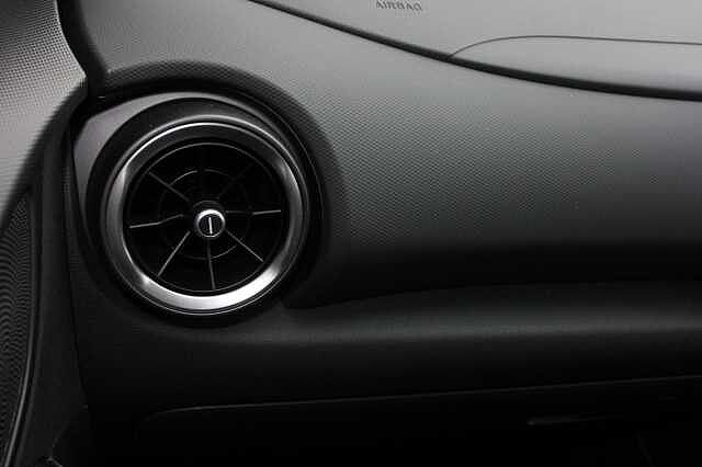 Hyundai Kona 1.6 GDi Hybrid Premium 5dr DCT