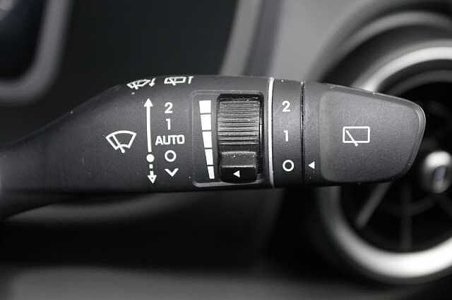 Hyundai Kona 1.6 GDi Hybrid Premium 5dr DCT