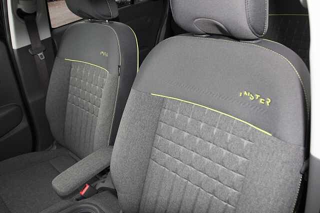 Hyundai Inster 85kW Cross 49kWh 5dr Auto