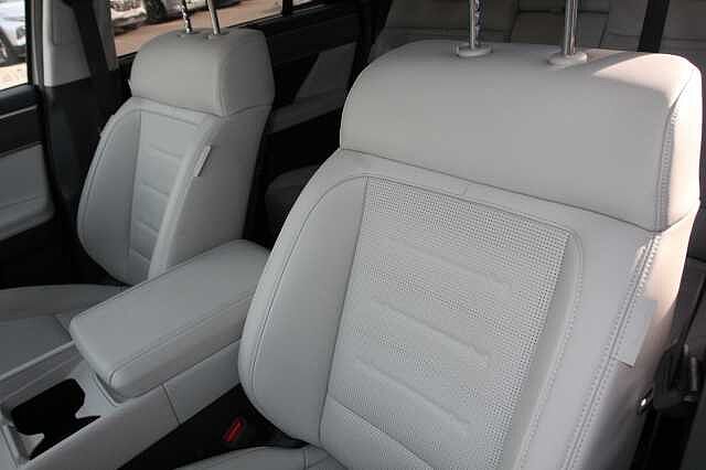 Hyundai Santa Fe 1.6 TGDi Plug-in Hybrid Ultimate 5dr 4WD Auto