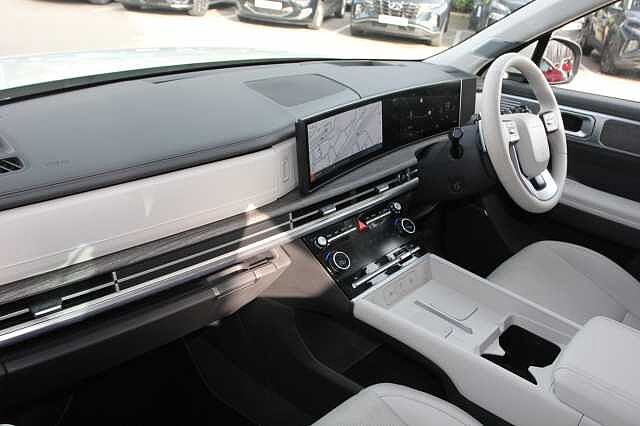 Hyundai Santa Fe 1.6 TGDi Plug-in Hybrid Ultimate 5dr 4WD Auto