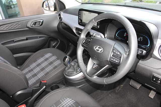Hyundai i10 1.2 [79] Premium 5dr Auto [Nav]
