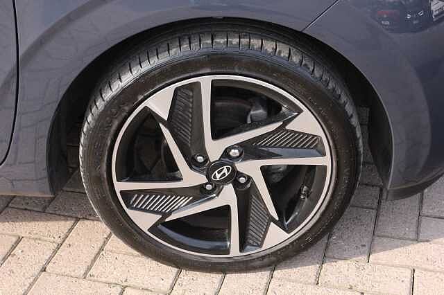 Hyundai i10 1.2 [79] Premium 5dr Auto [Nav]