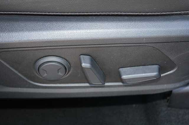 Hyundai Tucson 1.6T Plug-in Hybrid Premium 5dr 4WD Auto