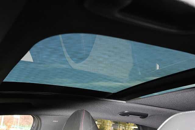 Hyundai Tucson 1.6T Plug-in Hybrid N Line S 5dr 4WD Auto