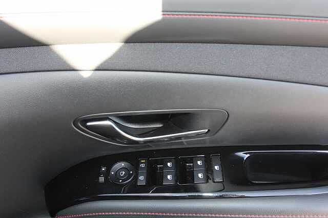 Hyundai Tucson 1.6T Plug-in Hybrid N Line S 5dr 4WD Auto