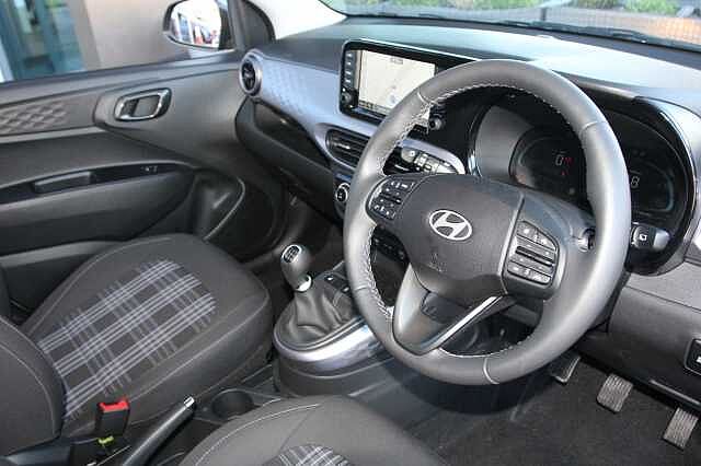 Hyundai i10 1.0 [63] Premium 5dr [Nav]