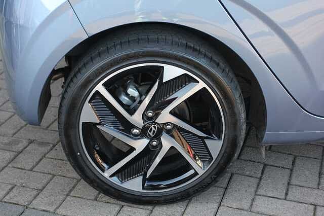 Hyundai i10 1.0 [63] Premium 5dr [Nav]