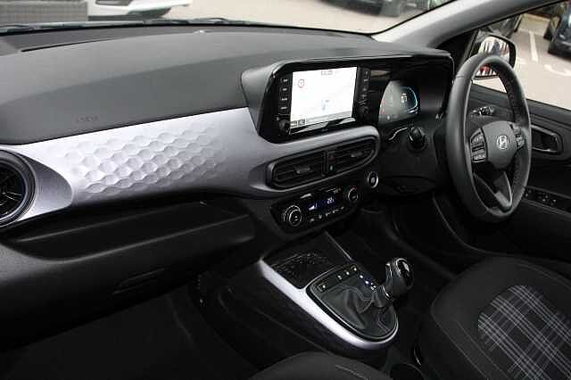 Hyundai i10 1.2 [79] Premium 5dr Auto [Nav]