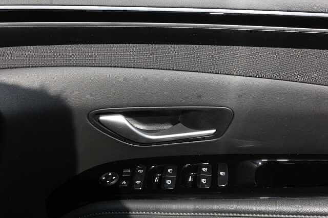 Hyundai Tucson 1.6 TGDi Hybrid 230 Premium 5dr 2WD Auto