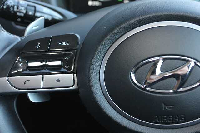 Hyundai Tucson 1.6 TGDi Hybrid 230 Premium 5dr 2WD Auto