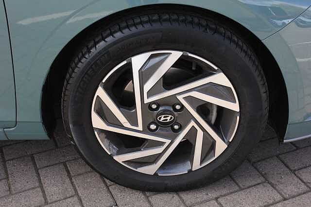 Hyundai i20 1.0T GDi Advance 5dr