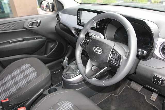 Hyundai i10 1.0 [63] Premium 5dr Auto [Nav]