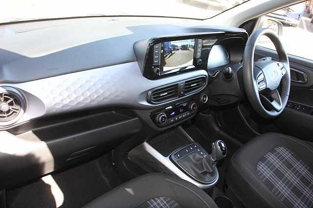 Hyundai i10 1.0 [63] Premium 5dr Auto [Nav]