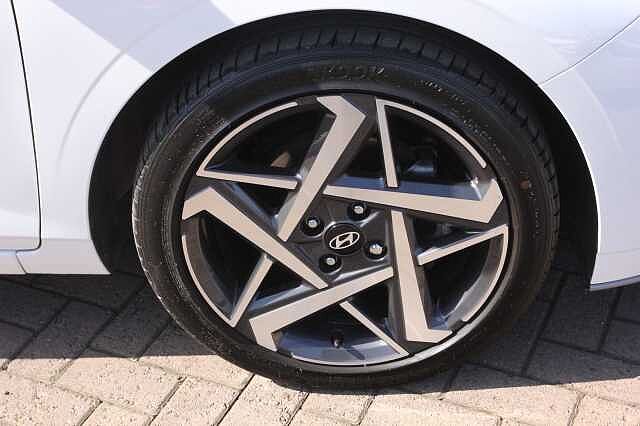 Hyundai i20 1.0T GDi Premium 5dr DCT